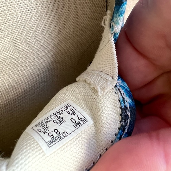 Classic VANS Slip-On Loafer Sneaker Unisex (Men 7 | Women 8.5) Tie-Dyed Like NEW - Picture 5 of 5